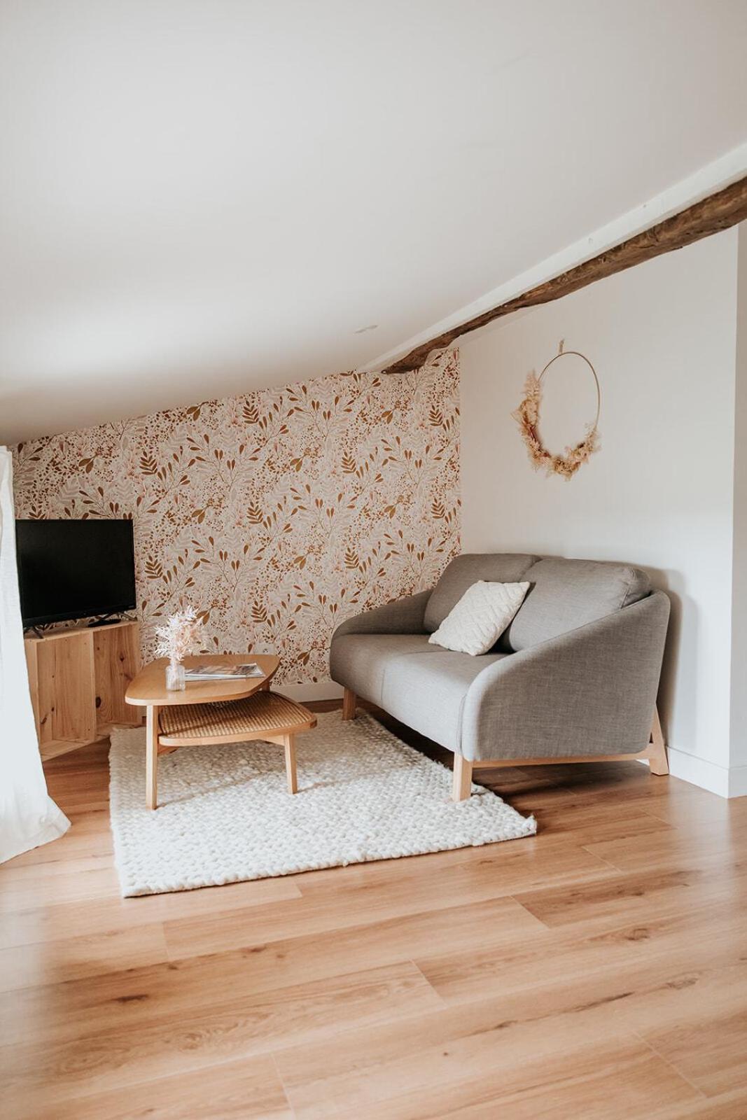 Chateau La Grande Clotte Lussac  Room photo